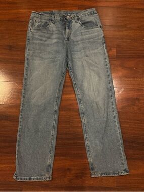Wrangler Straight-Leg Jeans in Light Blue Wash